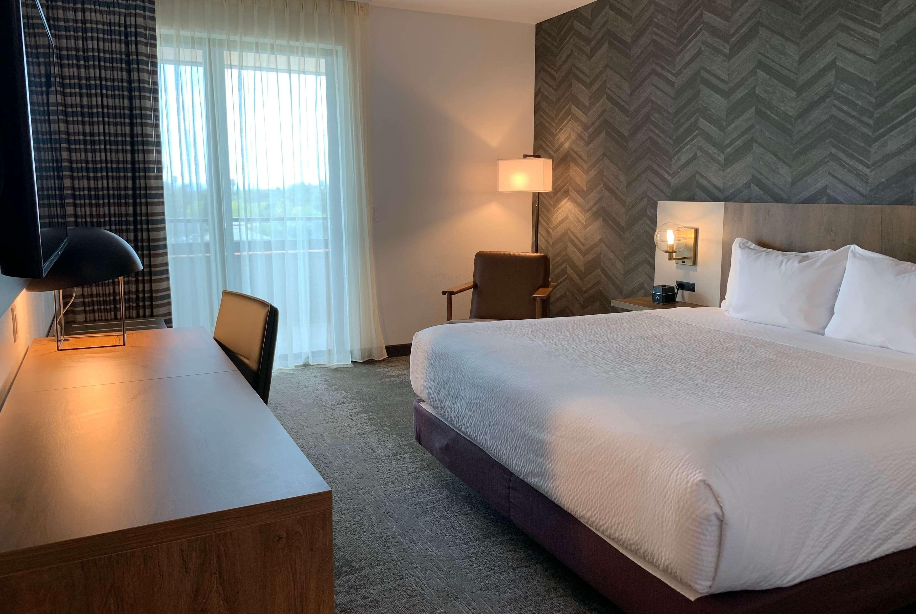 La Quinta Inn & Suites By Wyndham Santa Rosa Sonoma Extérieur photo