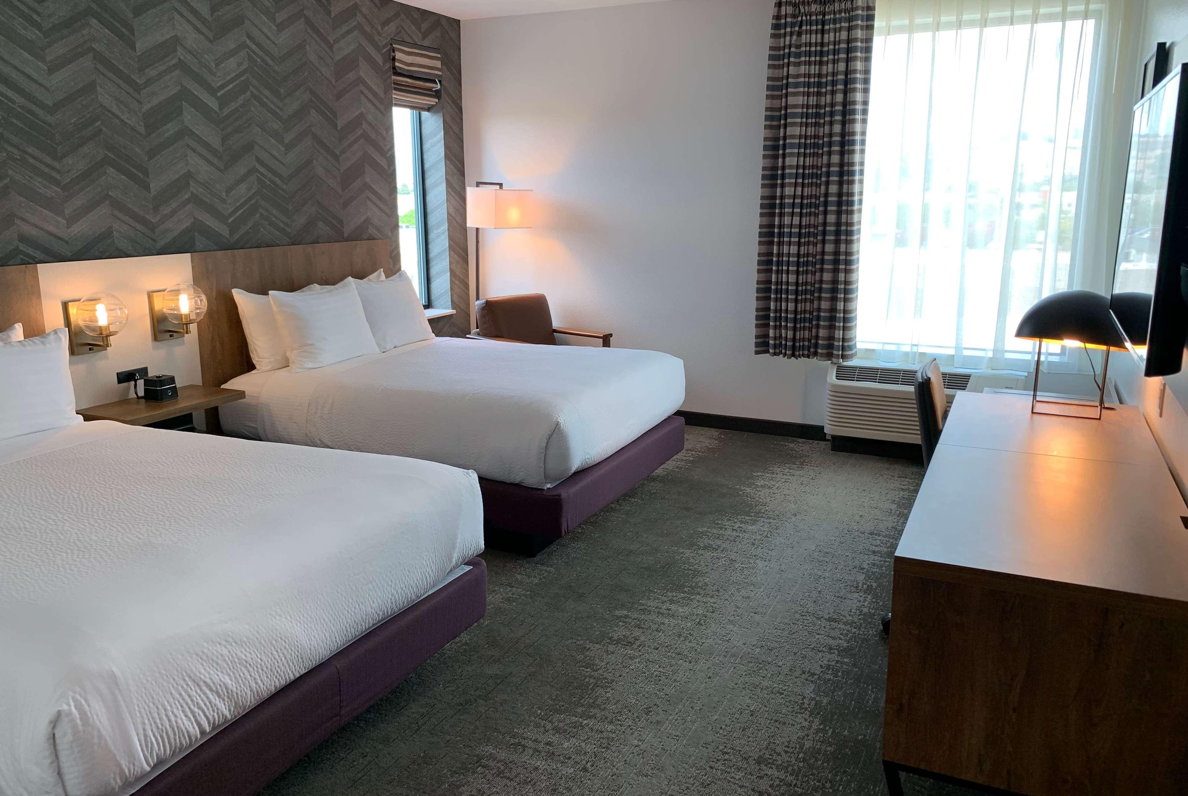 La Quinta Inn & Suites By Wyndham Santa Rosa Sonoma Extérieur photo