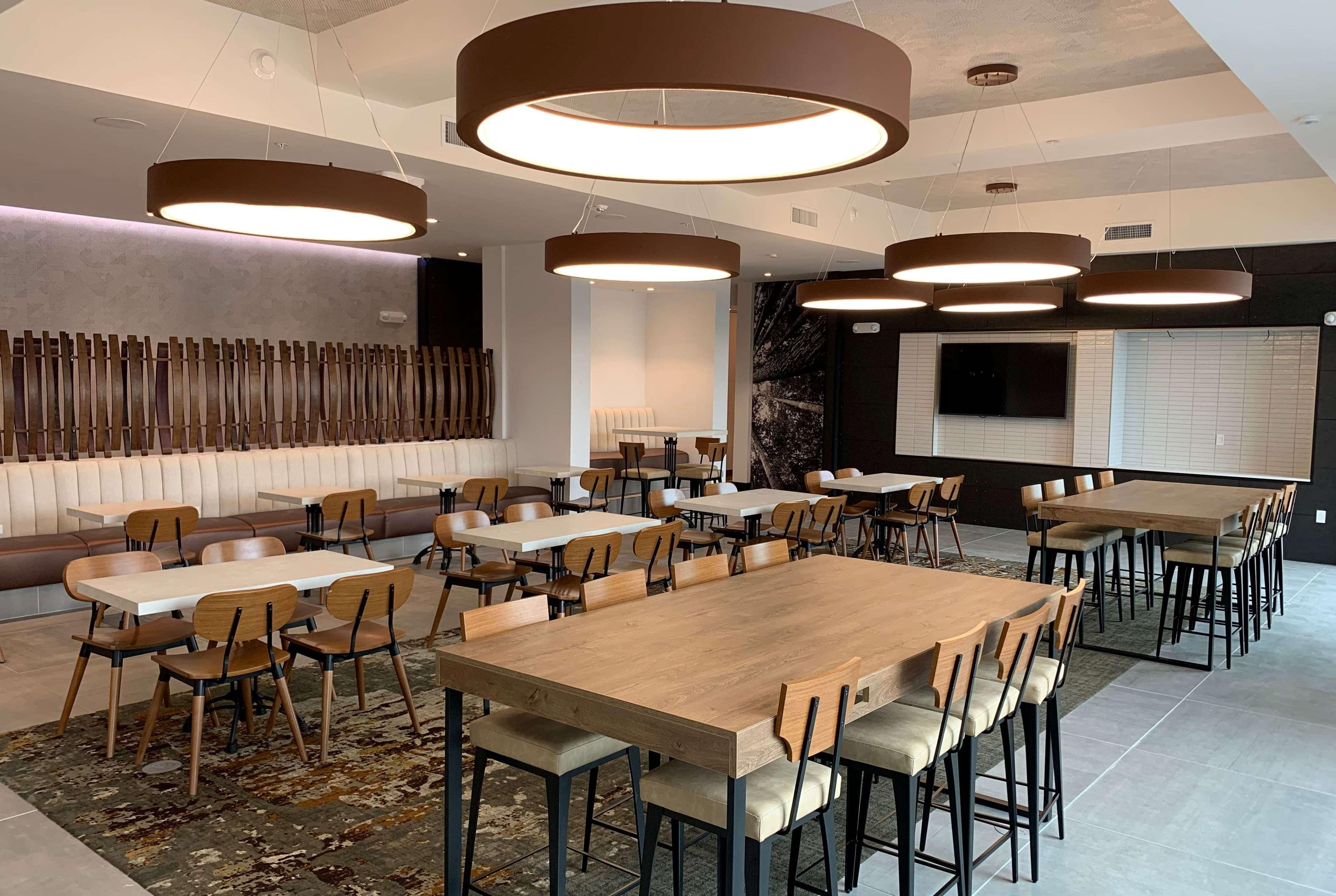 La Quinta Inn & Suites By Wyndham Santa Rosa Sonoma Extérieur photo