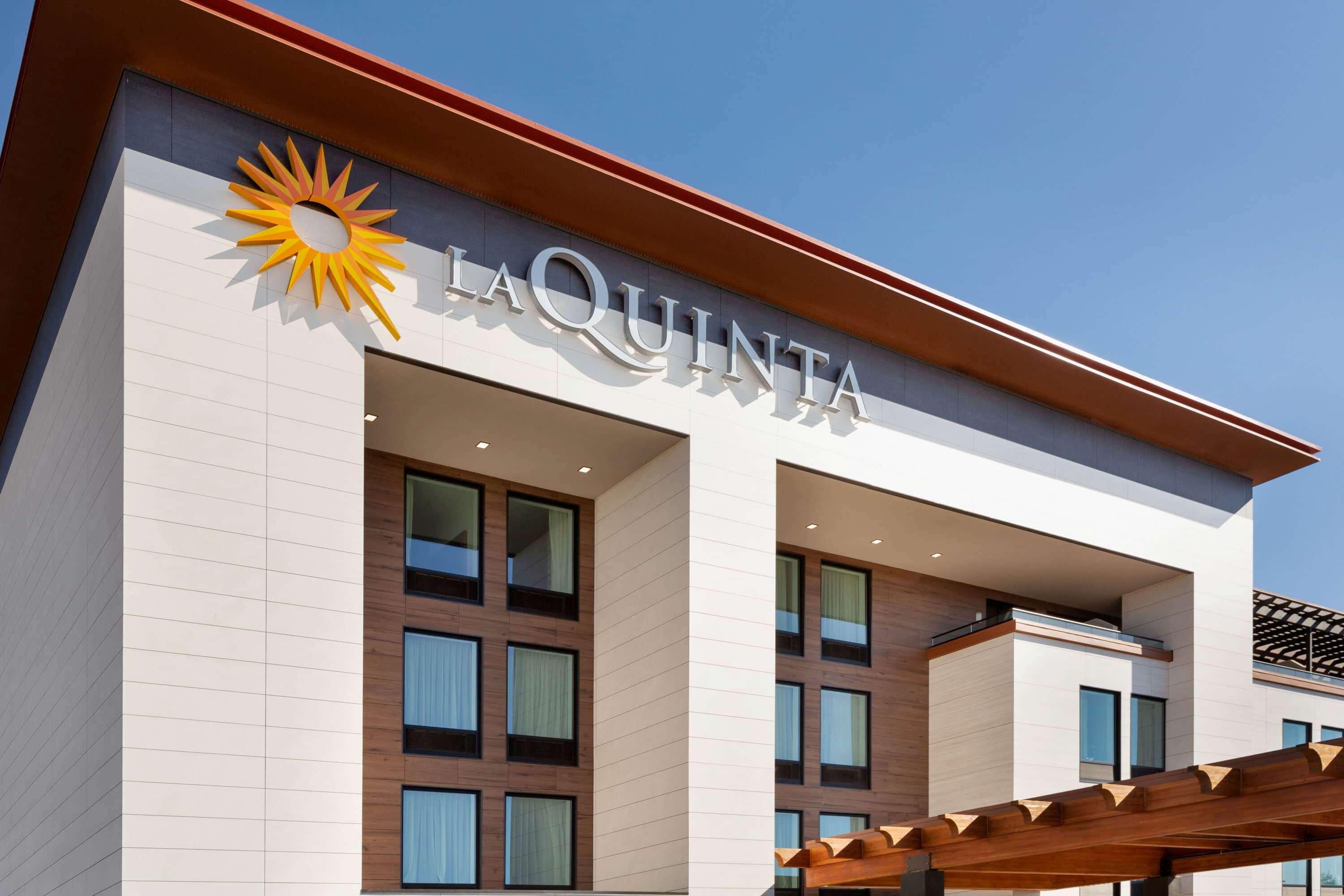 La Quinta Inn & Suites By Wyndham Santa Rosa Sonoma Extérieur photo