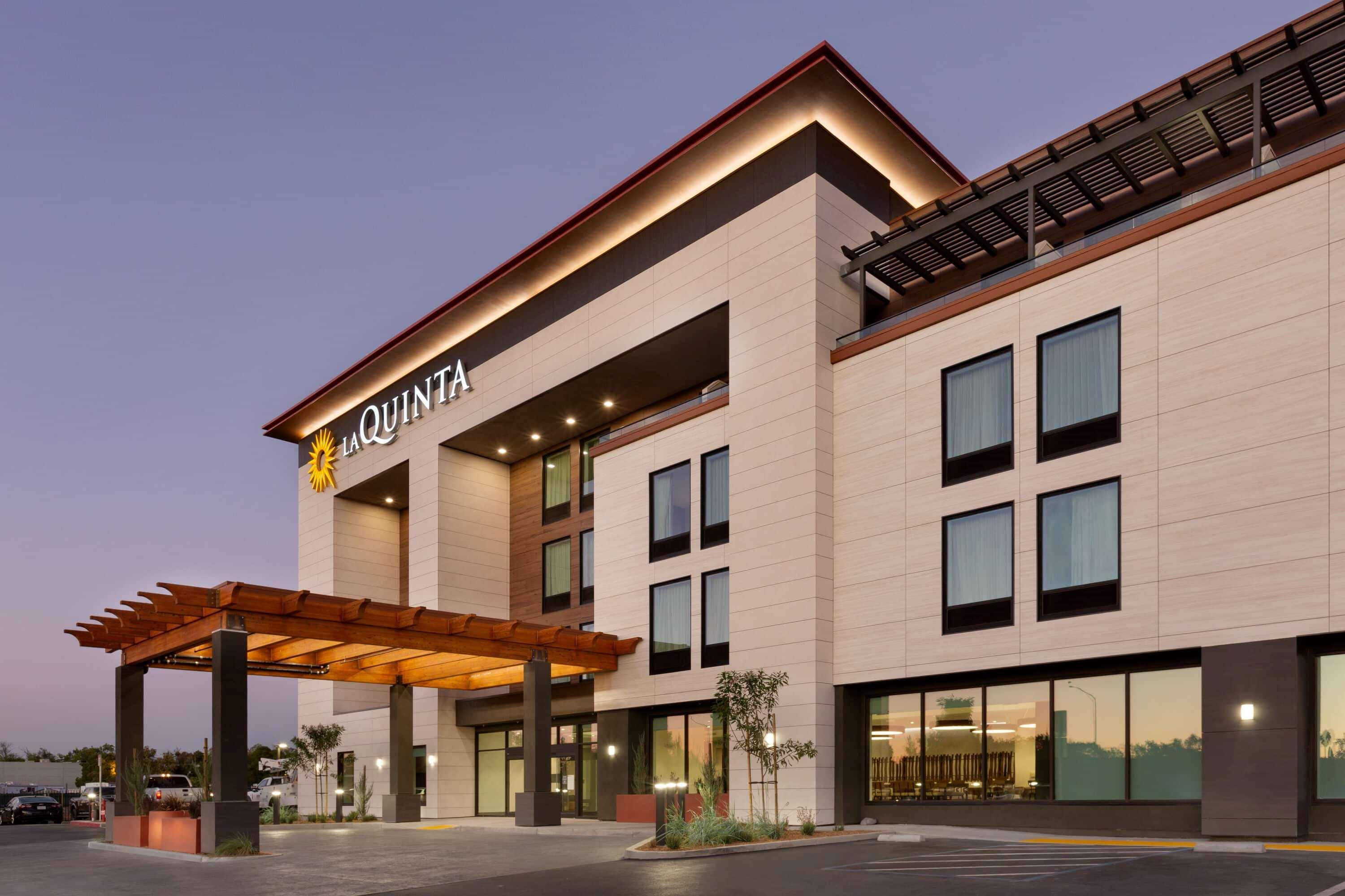 La Quinta Inn & Suites By Wyndham Santa Rosa Sonoma Extérieur photo
